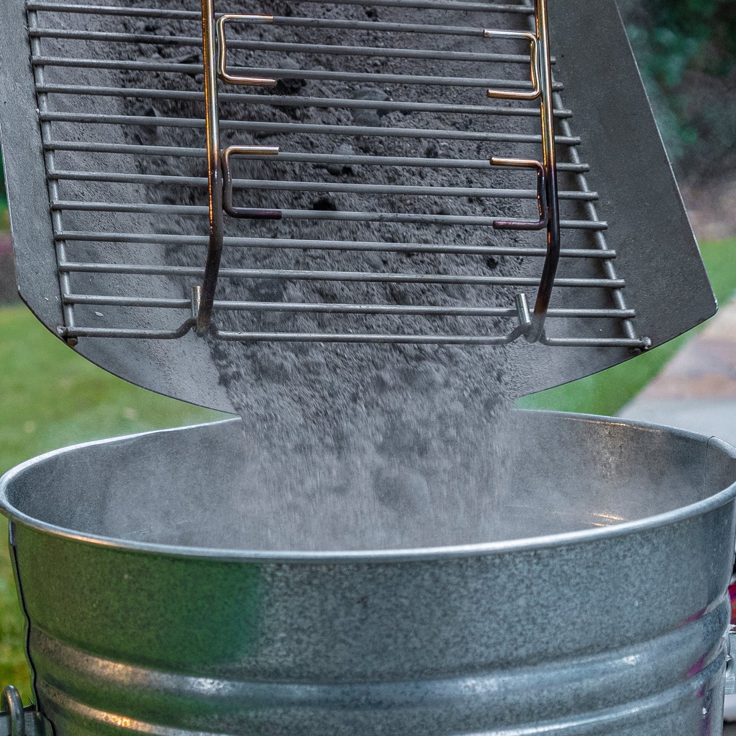 Ex-Display Char-Griller Smokin' Pro™ Barrel Grill and Offset Smoker