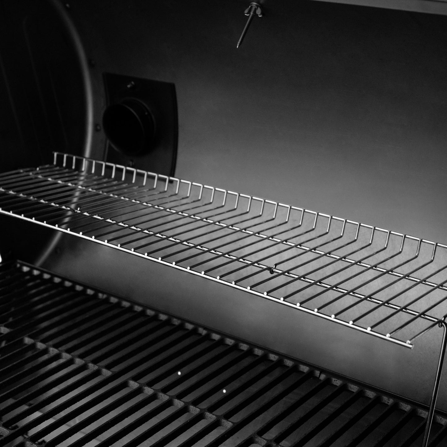 Ex-Display Char-Griller Smokin' Pro™ Barrel Grill and Offset Smoker