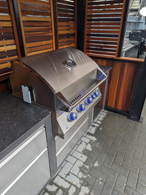 Ex-Display Napoleon Oasis Compact 105 Outdoor Kitchen